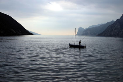 Angeln auf dem Gardasee ím Boot