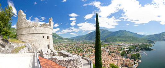 Blick auf Riva del Garda von der Bastione