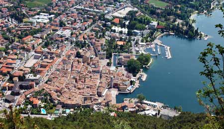 Blick auf Riva del Garda