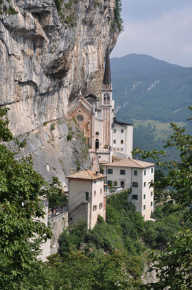 Madonna della Corona