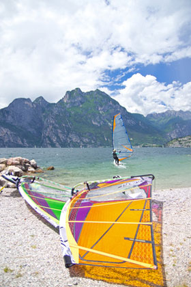 Surfen in Torbole im Gardasee